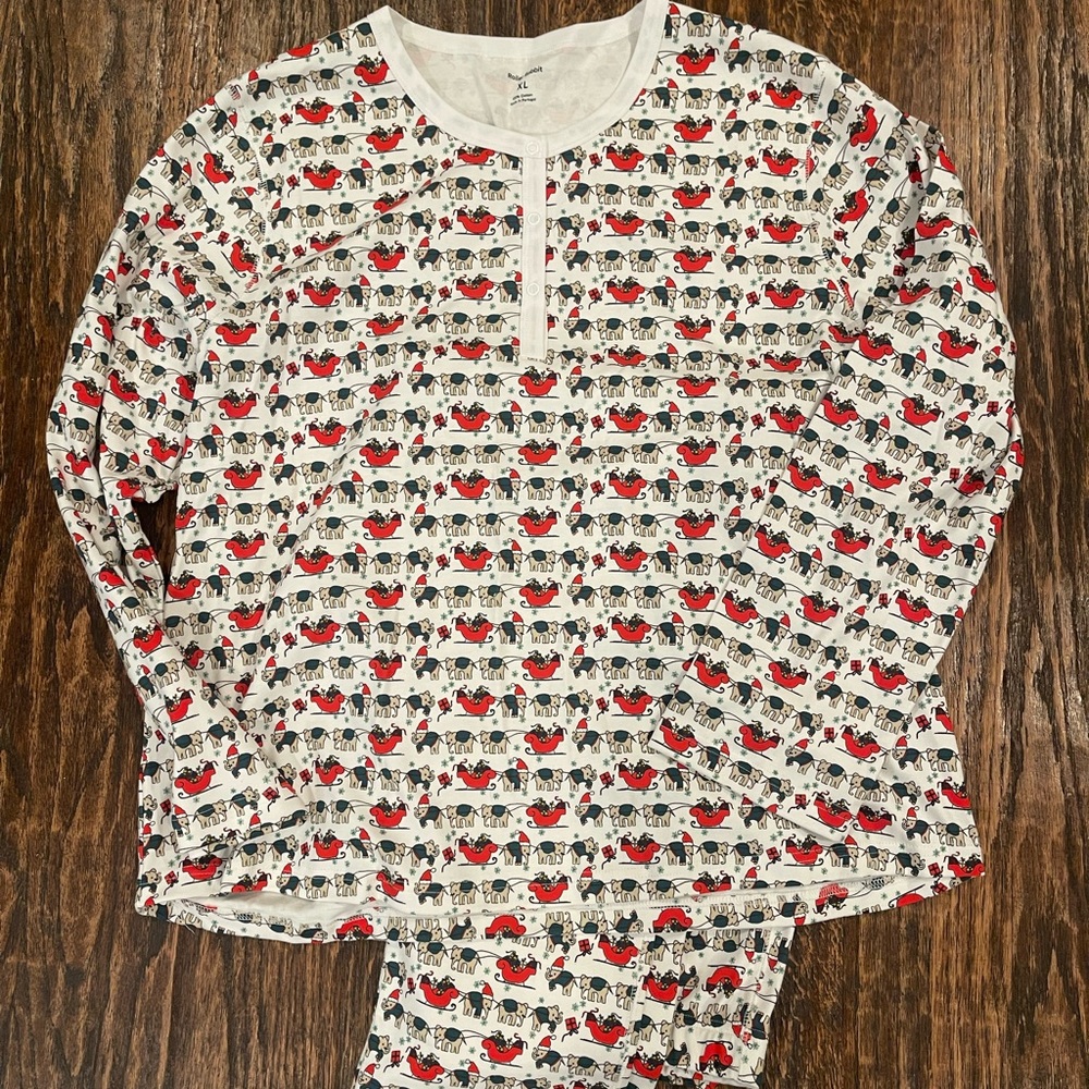 Roller Rabbit Holly Jolly Hathi Pajamas (unworn, without tags)